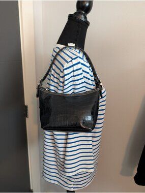 Vintage‎ Liz Claiborne Black Mock Croc Small Embossed Faux Leather Shoulder Bag